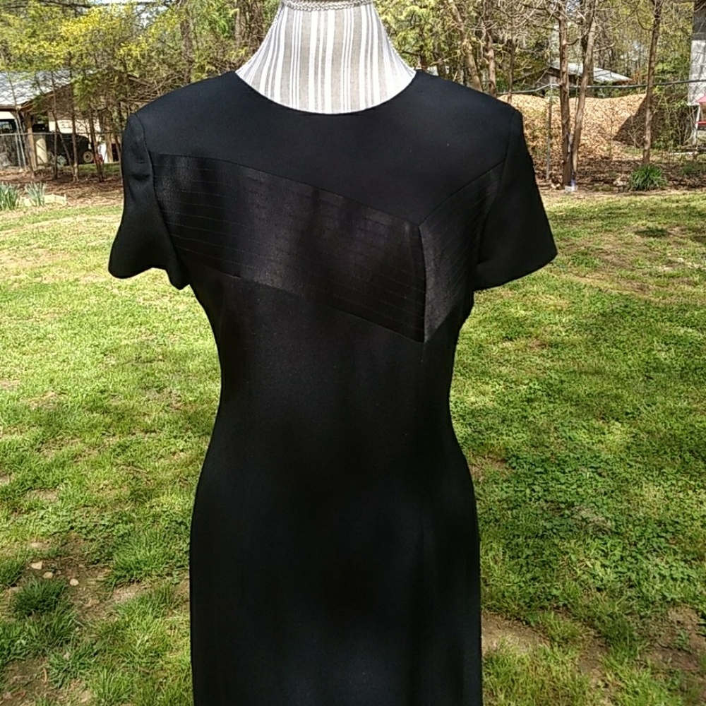Liz Claiborne Black Dress